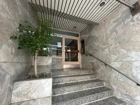 Amenabar 2400, Piso 4