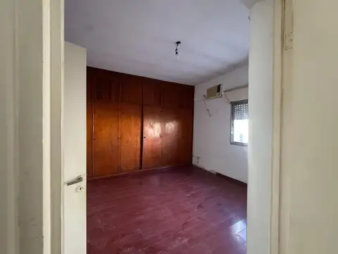 Casa en Alquiler en Azcuenaga, $ 800.000