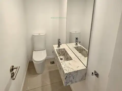 Departamento en Alquiler con 1 cocheras