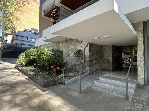 Departamento 5 ambientes con 3 baños