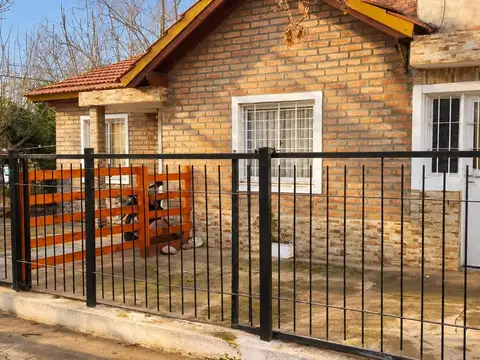 Casa en Venta con 1 cochera