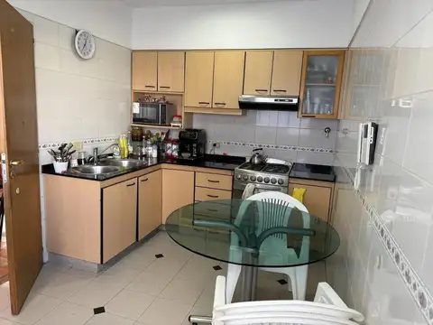 Departamento 4 ambientes con 3 baños