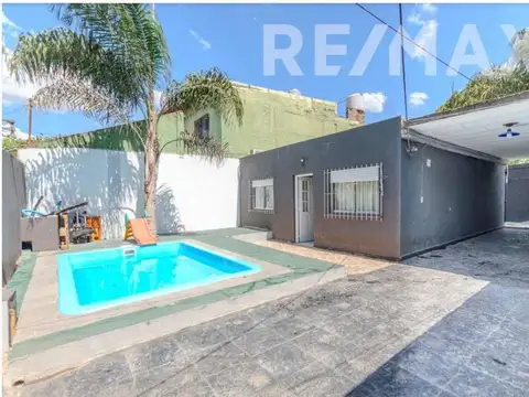 Casa 3 ambientes con 1 baño