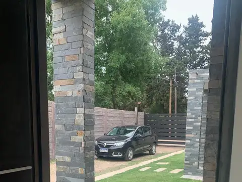 Casa 3 ambientes con 1 baño