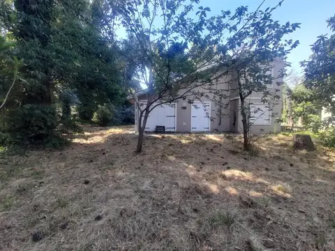 Casa en Venta con 6 cocheras