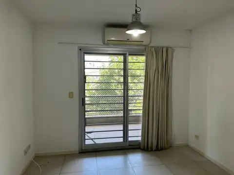 Departamento en Alquiler en Balvanera, $ 400.000