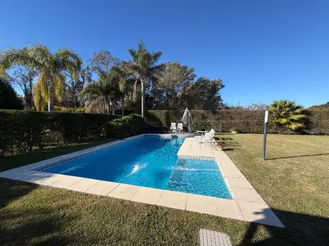 Casa en Alquiler 4 Ambientes en Haras Santa María - Escobar