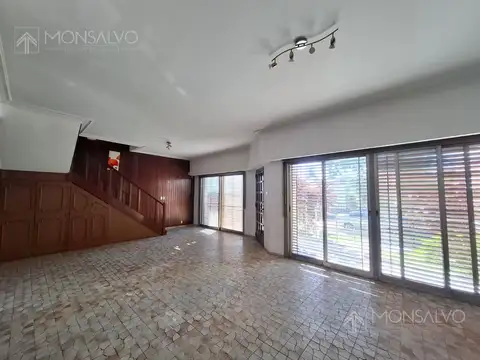 Casa en Venta en Jose Leon Suarez, USD 195.000