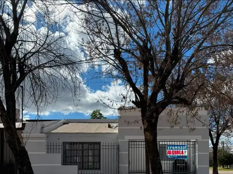  CASA EN ALQUILER 