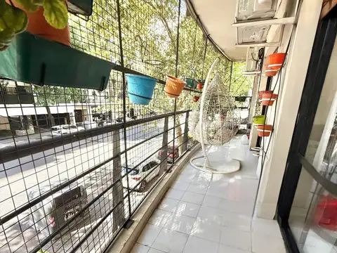 Semipiso con Balcón y Patio