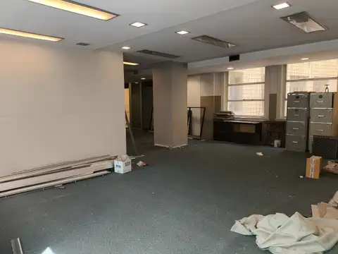 Av Pte Roque Saenz Pena 800, Piso 5