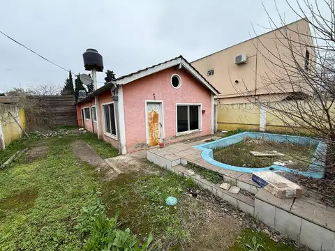 CASA EN VENTA EN BARRIO DE VICENZO GRANDE