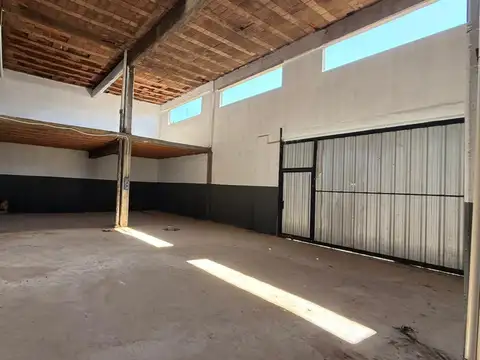 Galpon en Alquiler en Villa Lynch, $ 3.200.000