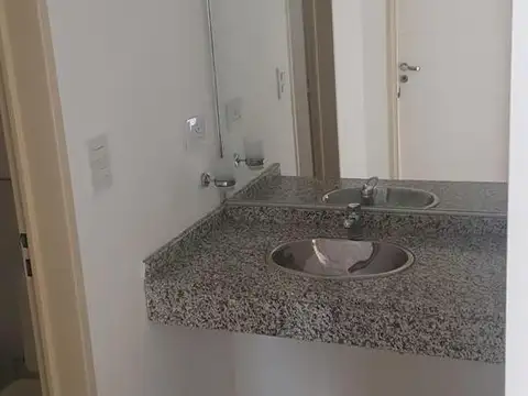 ALQUILER – Departamento de 1 dormitorio con balcón y piscina en Barrio General Paz