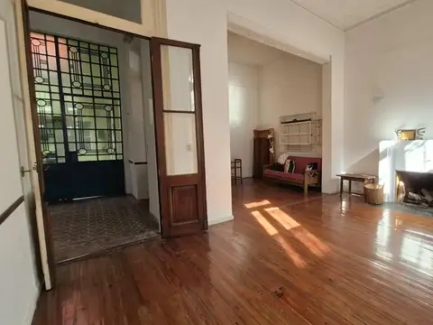 Depto Tipo Casa 4 ambientes con 2 baños