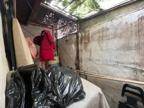 Depto Tipo Casa 2 ambientes con 1 baño
