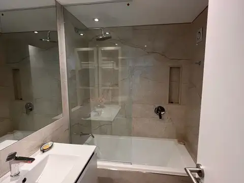 Departamento 5 ambientes con 3 baños