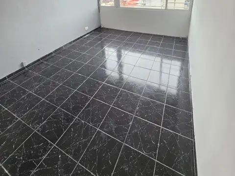 3 amb muy luminoso piso 10 al frente