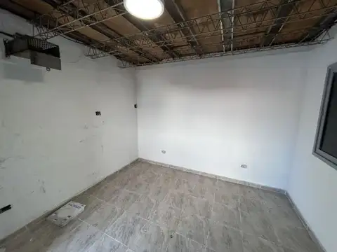 Galpon en Venta 10  mts Frente