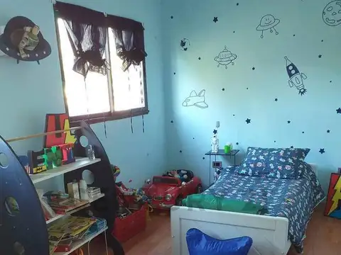 11 bis entre 665 y 666 , Piso 0