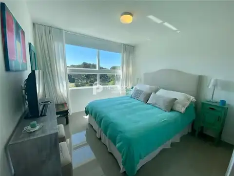 Parada 8 de Av Roosevelt, a 250 mts del mar P. 5