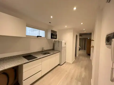 Juan Domingo Peron 4100, Piso 5