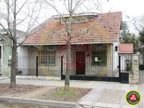 EXELENTE CHALET EN 2 PLANTAS CON E/ DE AUTO     APTO CRÉDITO  