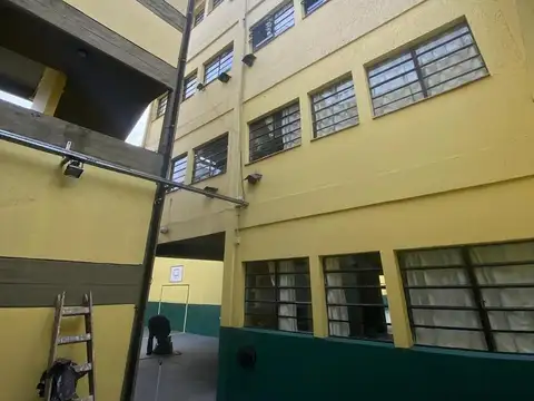 Oficina Monoambiente con 5 baños
