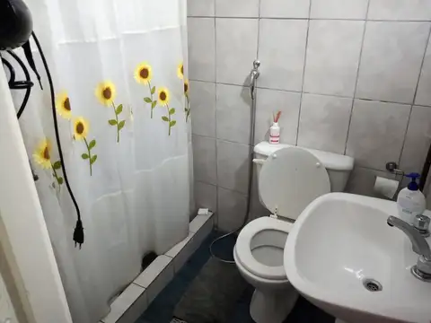Avenida Carlos Calvo 2100, Piso 2