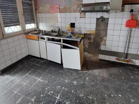 Depto Tipo Casa en Venta 50 años