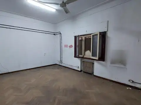 Depto Tipo Casa 4 ambientes con 2 baños