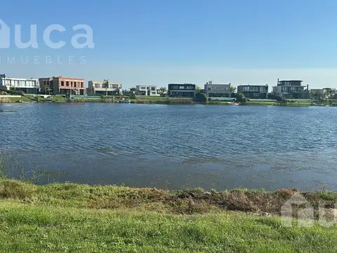 Terreno en Venta 25  mts Frente