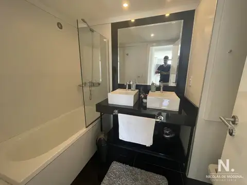Departamento de 2 dormitorios en Artower, Punta Del Este