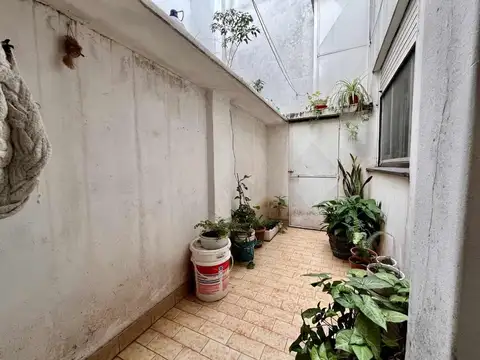 Depto Tipo Casa en Venta 56 años