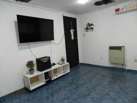 Depto Tipo Casa 3 ambientes con 1 baño