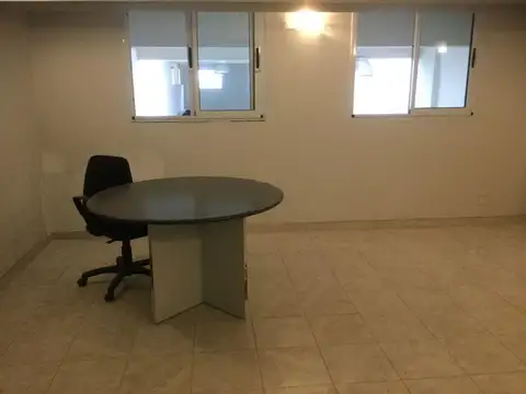 Galpon Deposito con Oficinas   729M2 cubiertos - Vicente Lopez - Villa Martelli