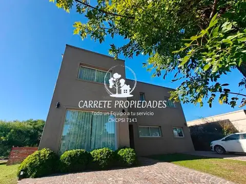 Casa en venta 4 amb., Playroom, escritorio y pileta. Santa Guadalupe. Pilar