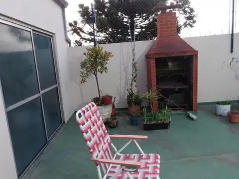 44 y 136  ( Local y Departamento)