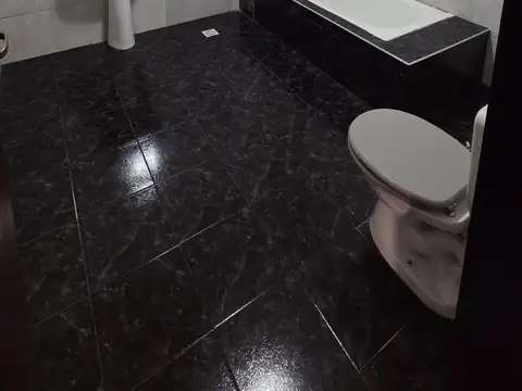 Depto Tipo Casa 4 ambientes con 1 baño