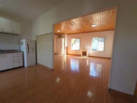Casa 3 ambientes en Altos de Podesta con jardin