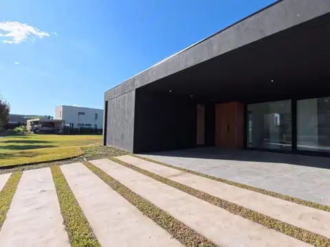 Casa en Venta en Puertos - Barrio Costas, USD 780.000