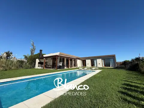 Casa  en Venta en San Sebastian, Escobar, G.B.A. Zona Norte