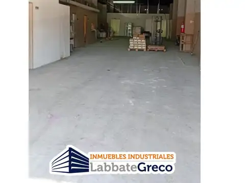 Galpon en Alquiler 8,66  mts Frente