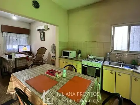 Casa en venta 4 ambientes Quilmes Oeste
