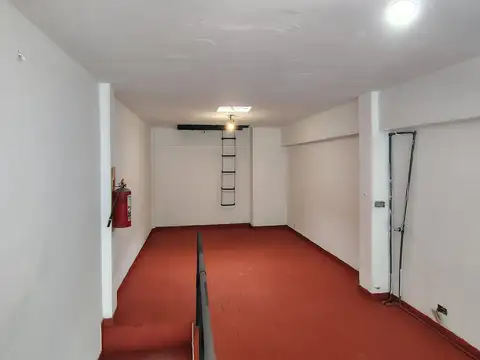EXCEL LOCAL RECICLADO A NUEVO S/EXPENSAS EN PALERMO HOLLYWOOD! A MTS DEL SUBTE!