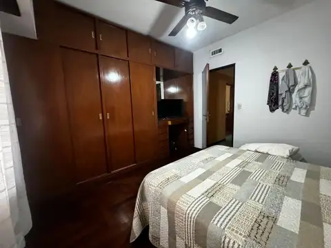 Venta  Casa 4 ambientes ideal emprendimiento- Haedo