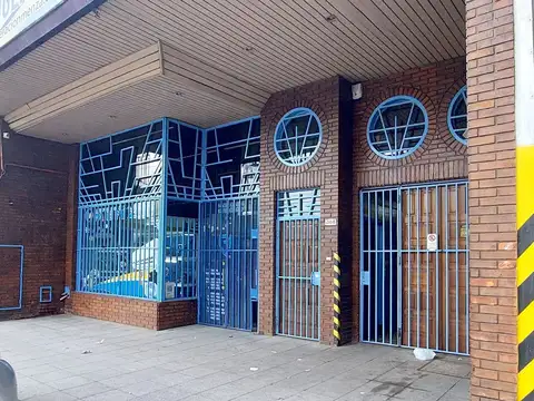 LOCAL COMERCIAL+OFICINAS+DEPOSITOS+COCHERAS+SUM