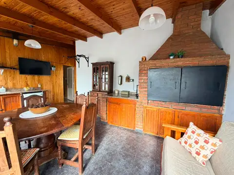 Depto Tipo Casa en Venta de 5 ambientes