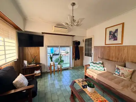 Depto Tipo Casa en Venta con 1 cocheras