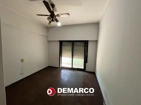 Depto Tipo Casa en Alquiler de 2 dormitorios